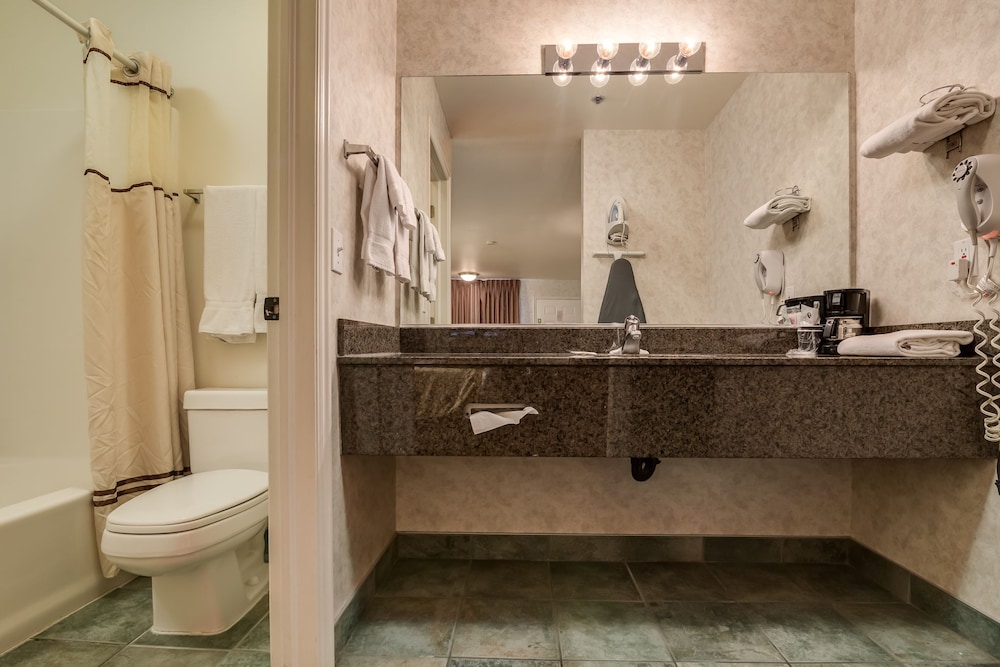 St George Inn Suites 3/67