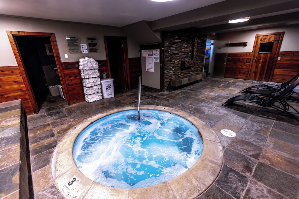 Mammoth Creek Inn 27/59