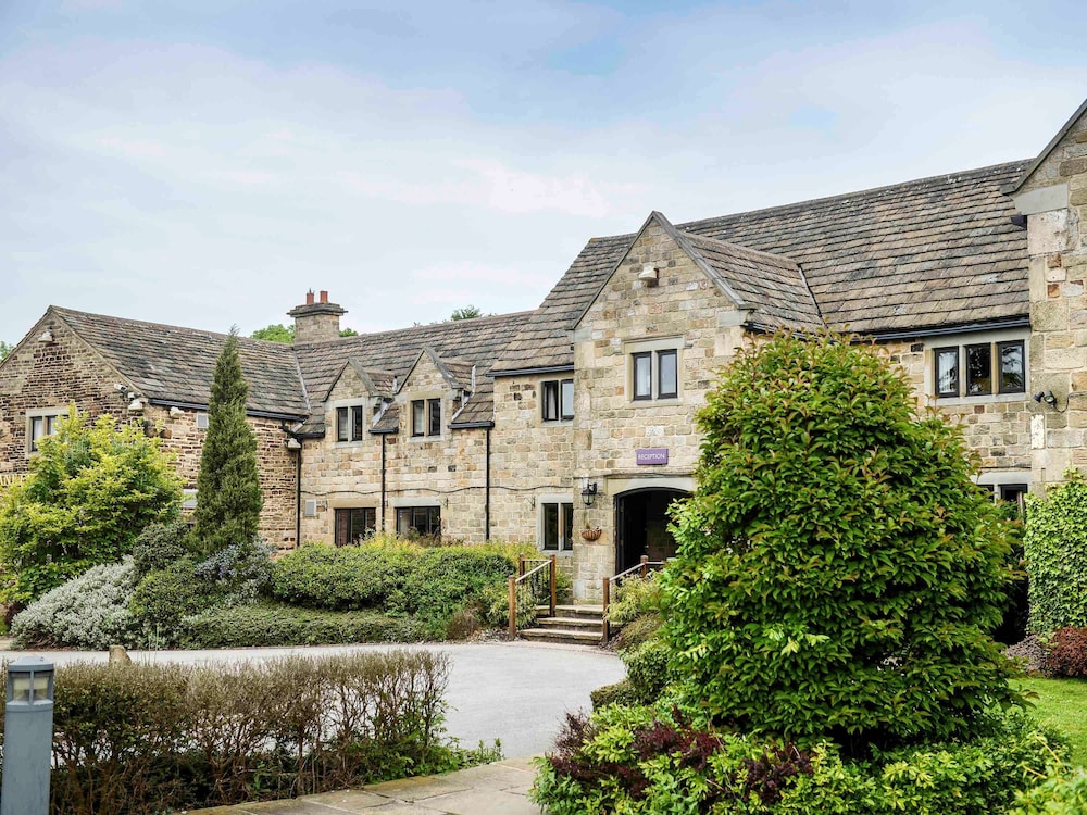 Mercure Barnsley Tankersley Manor Hotel 71/74