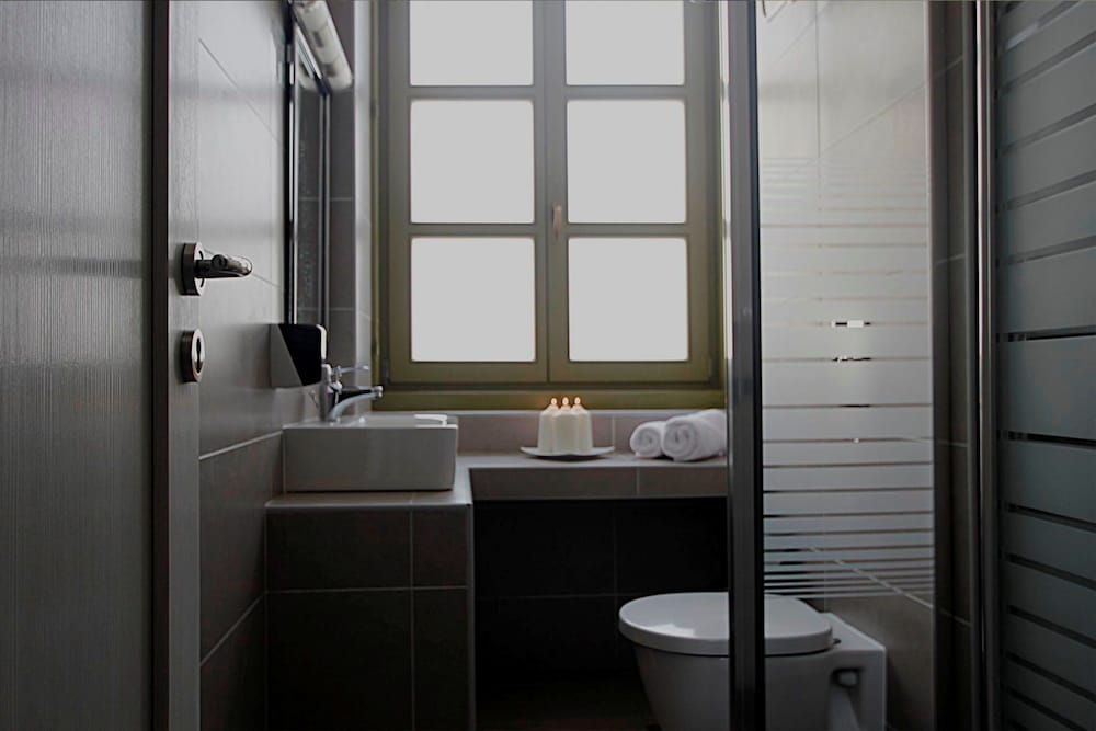 Hotel Diogenis 9/44