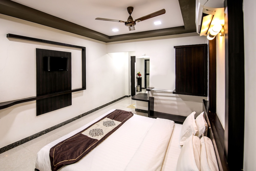 SAAVAJ RESORT 8/36