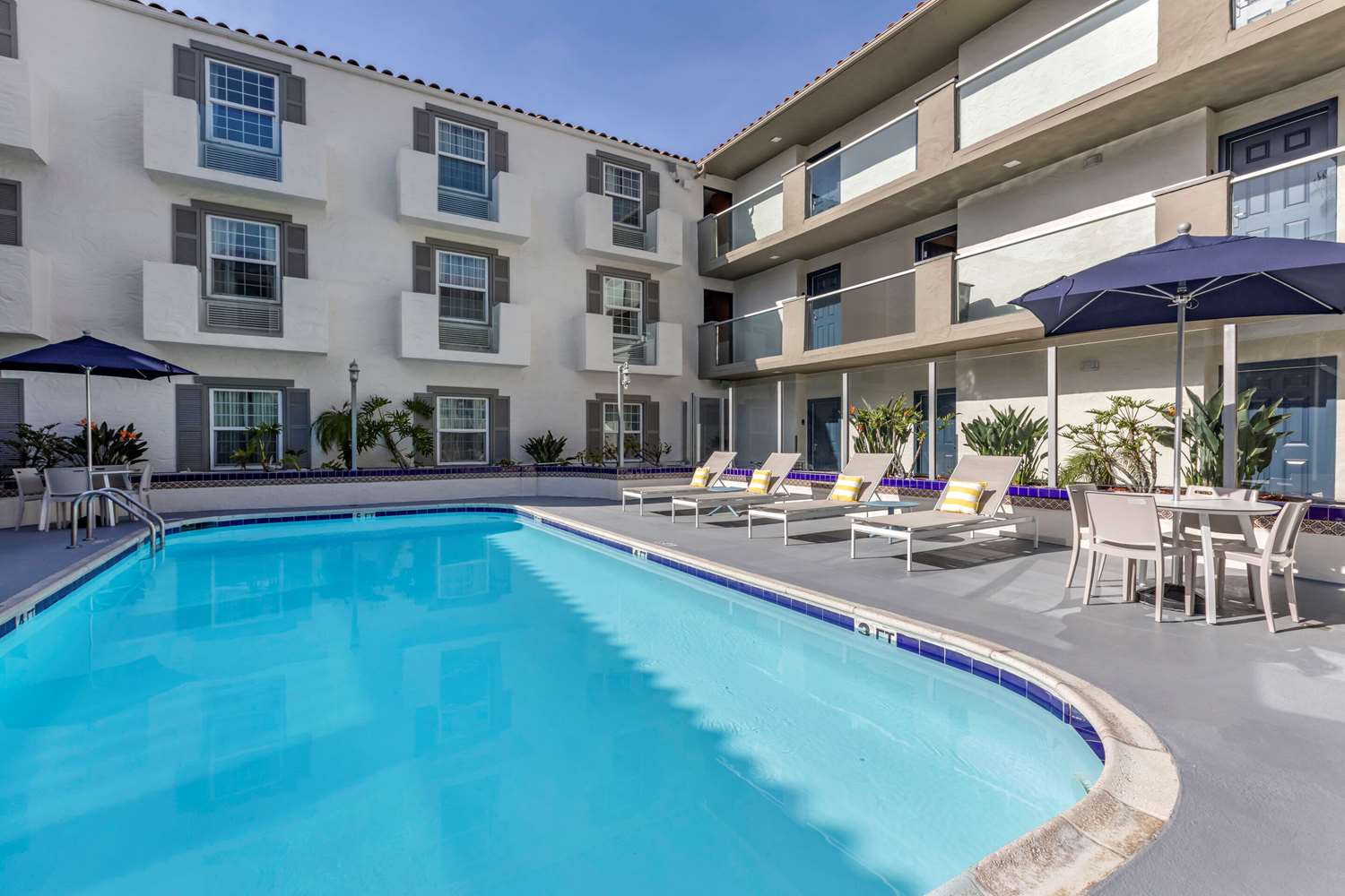 Comfort Inn San Diego Old Town 40/40