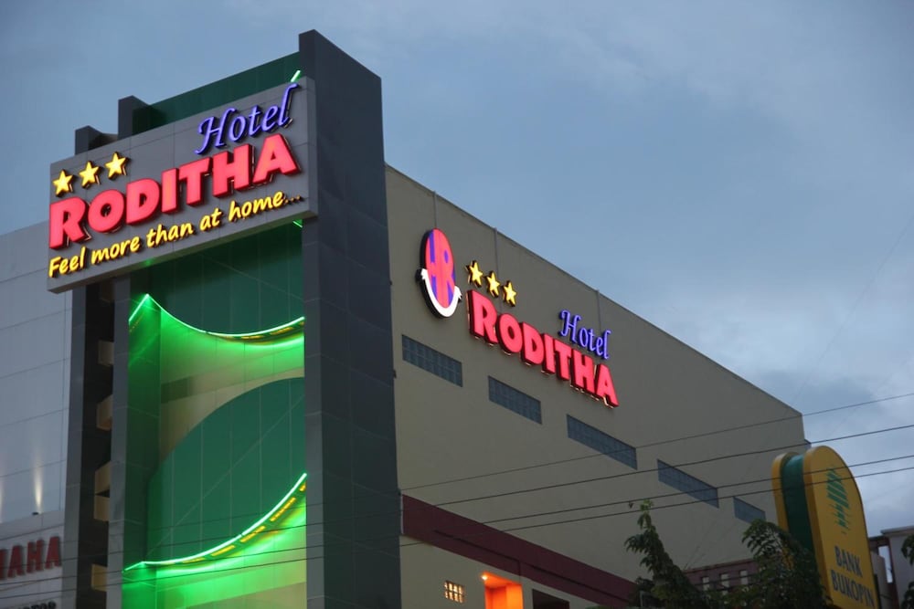 Roditha Banjarbaru 3/48