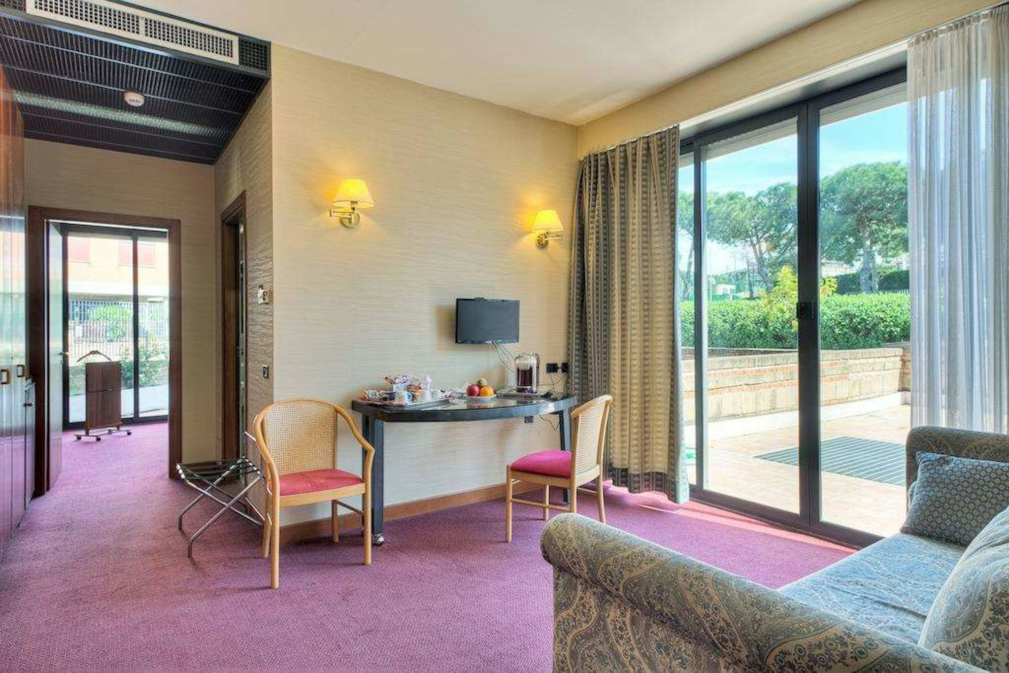 Petra Hotel And Residence 45/60