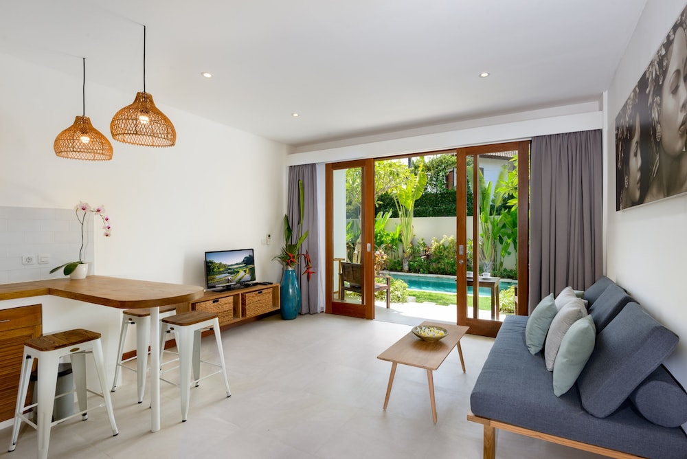 Echo Beach Villa and Apartment 40/65