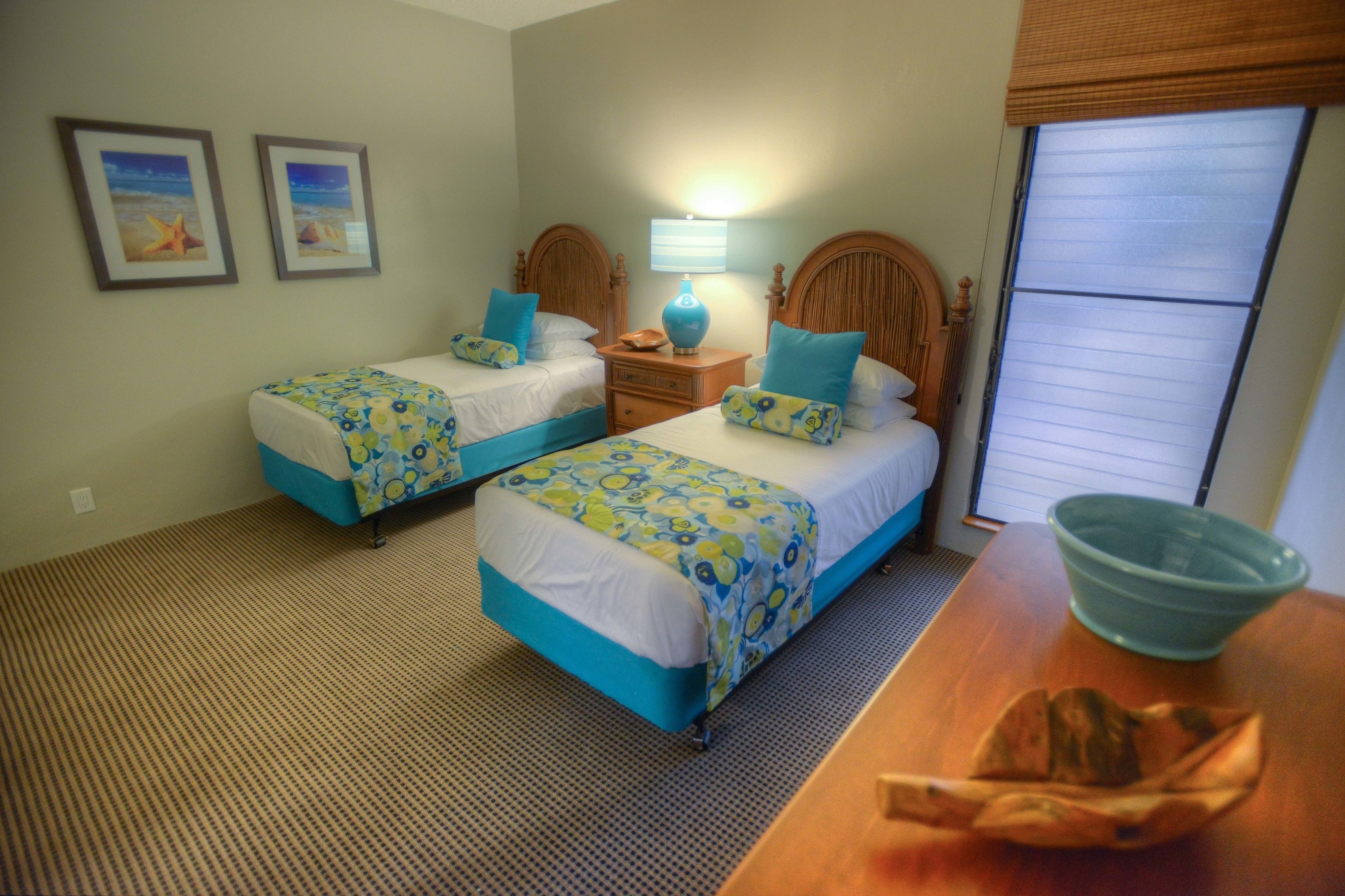 3 BEDROOMS, SUITE
