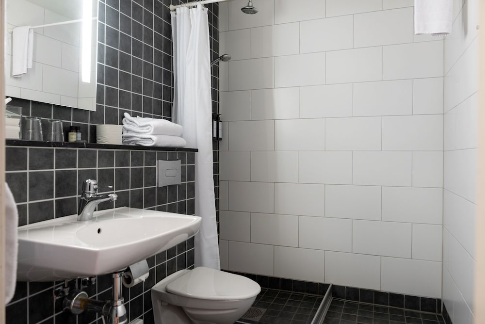 Hotel Bishops Arms Koping 54/60
