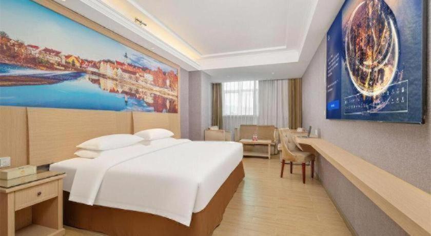 Vienna Hotel (Shenzhen Guanguang Road Foxconn) 38/58