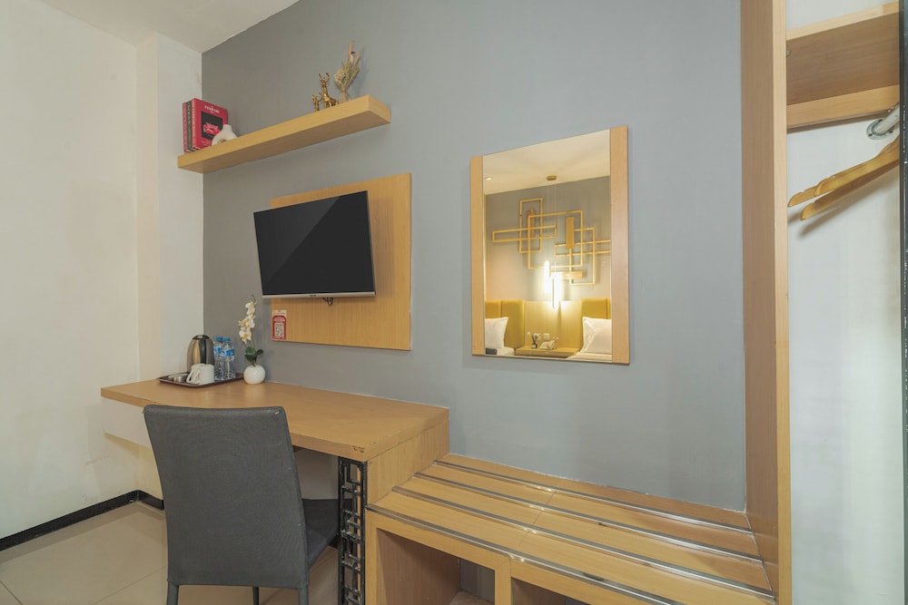 Best Hotel Kedungsari 32/42