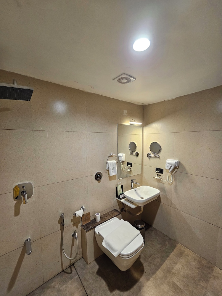 The Fern Wisteria Resort Dhari 53/53