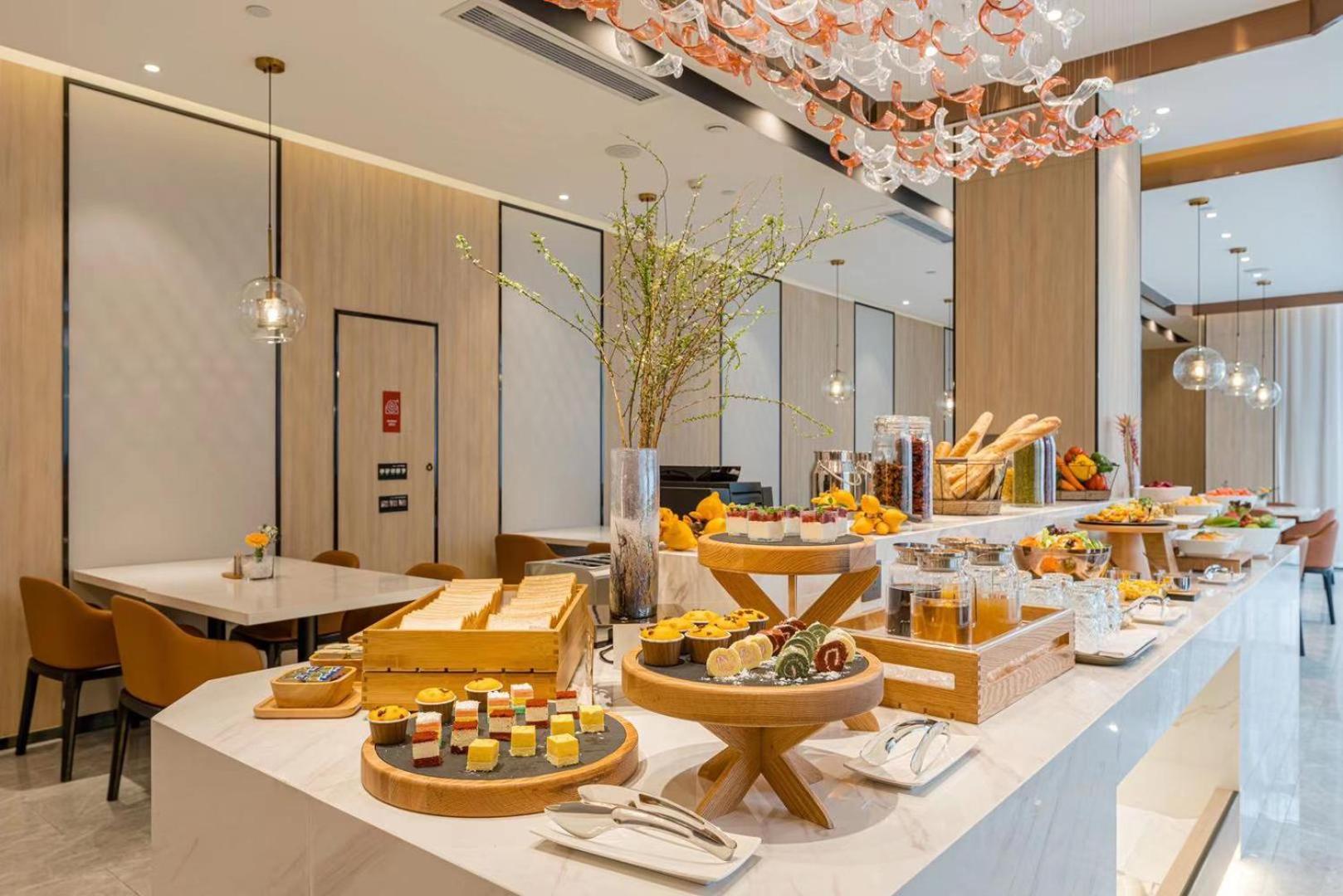 Atour Hotel Chongxian Banshan Hangzhou 49/61