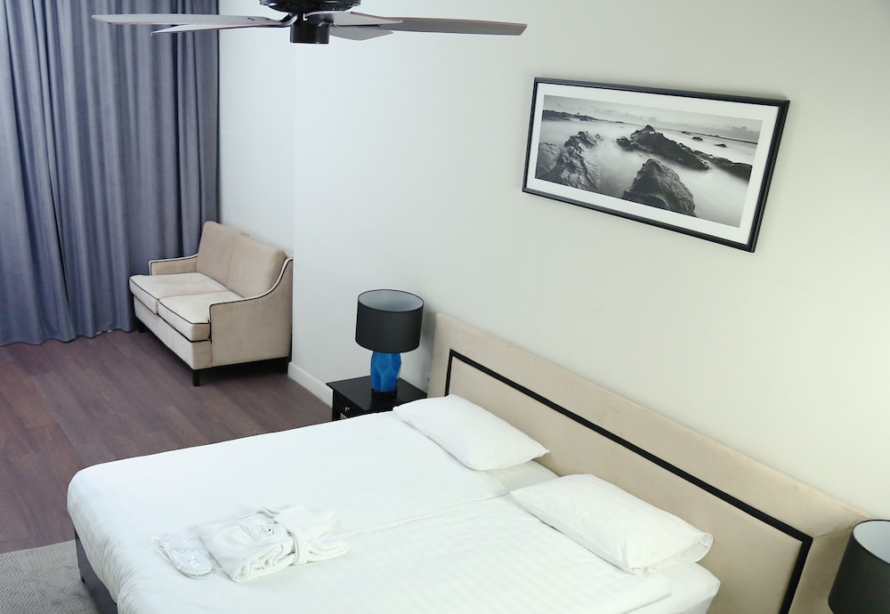 Madison Ave Hotel Bishkek 6/39