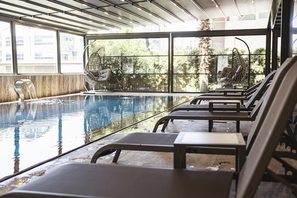 Gold Majesty Hotel 28/63