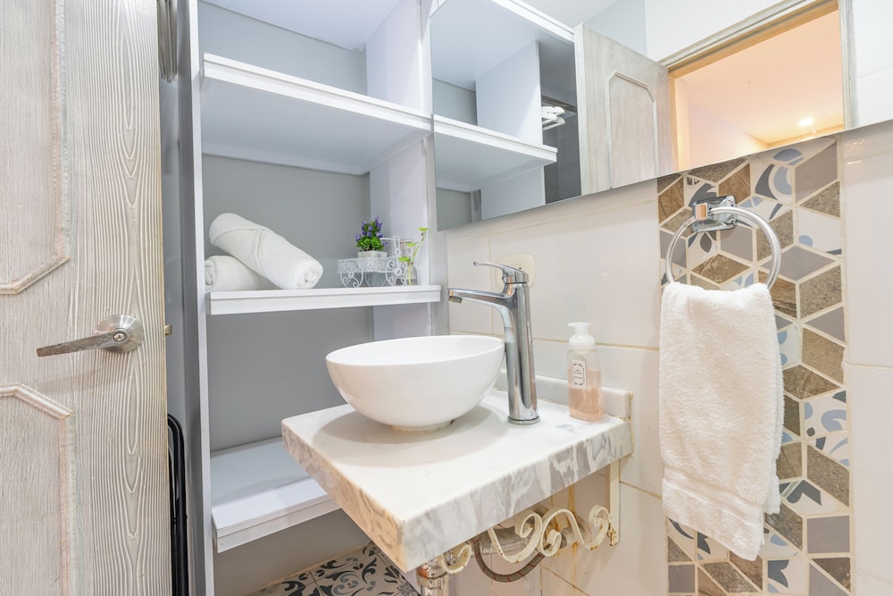 Hotel Boutique Adaz 50/51