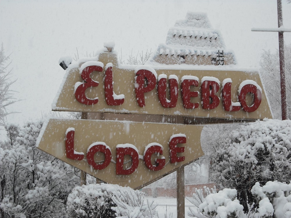 El Pueblo Lodge 14/71