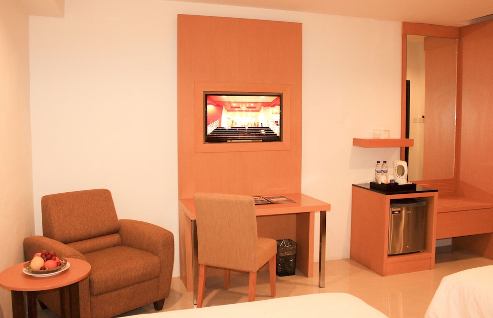 Grand Asia Hotel 23/43