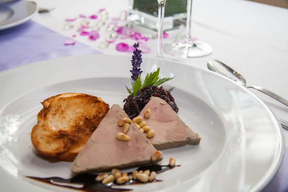 KORONA PENSION RESTAURANT 22/40