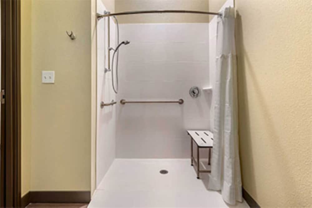 جناح بسرير كينج لذوي الإعاقة، Coral Pointe Sarasota, an Ascend Collection Hotel 3/4
