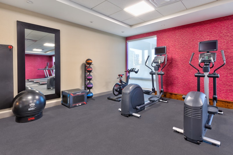 Home2 Suites By Hilton Saginaw Mi 7/14