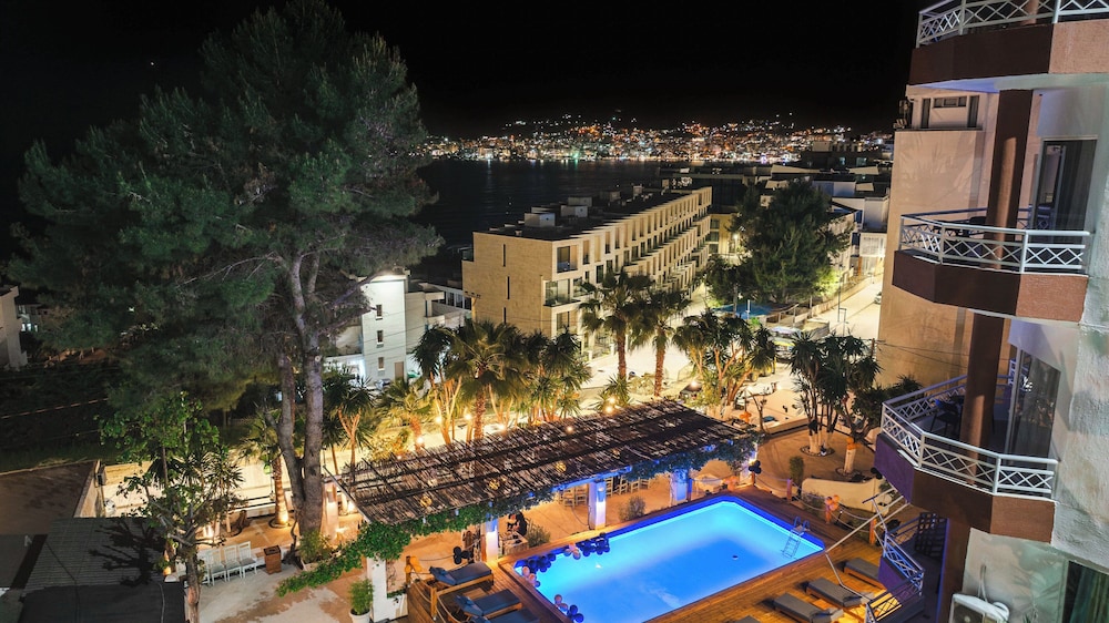 Hotel Saranda 51/79