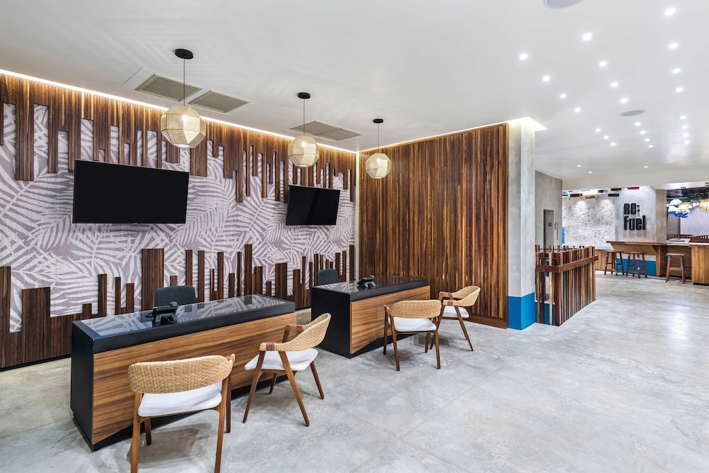 Aloft Tulum 40/50