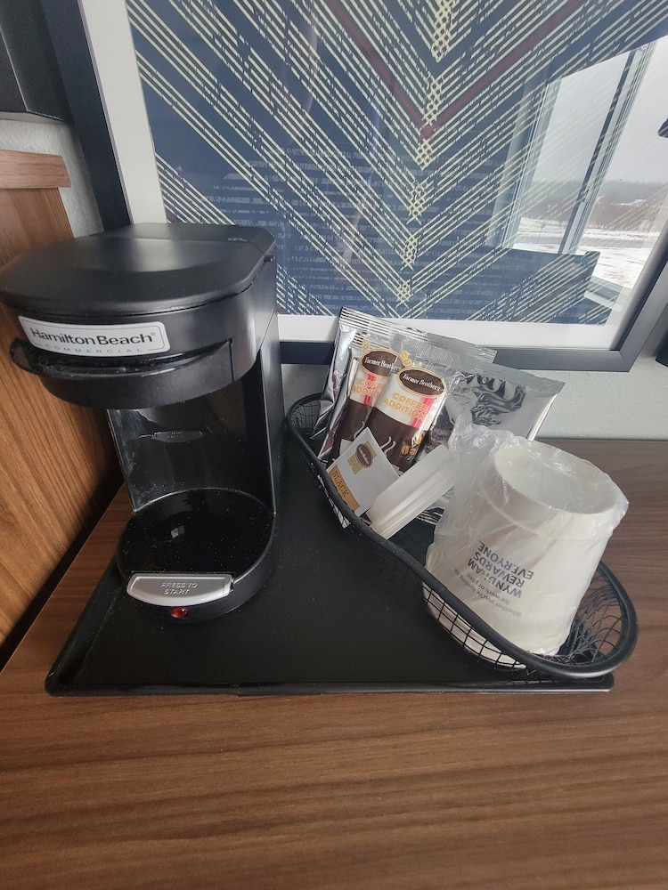 AmericInn by Wyndham International Falls Southwest 17/50