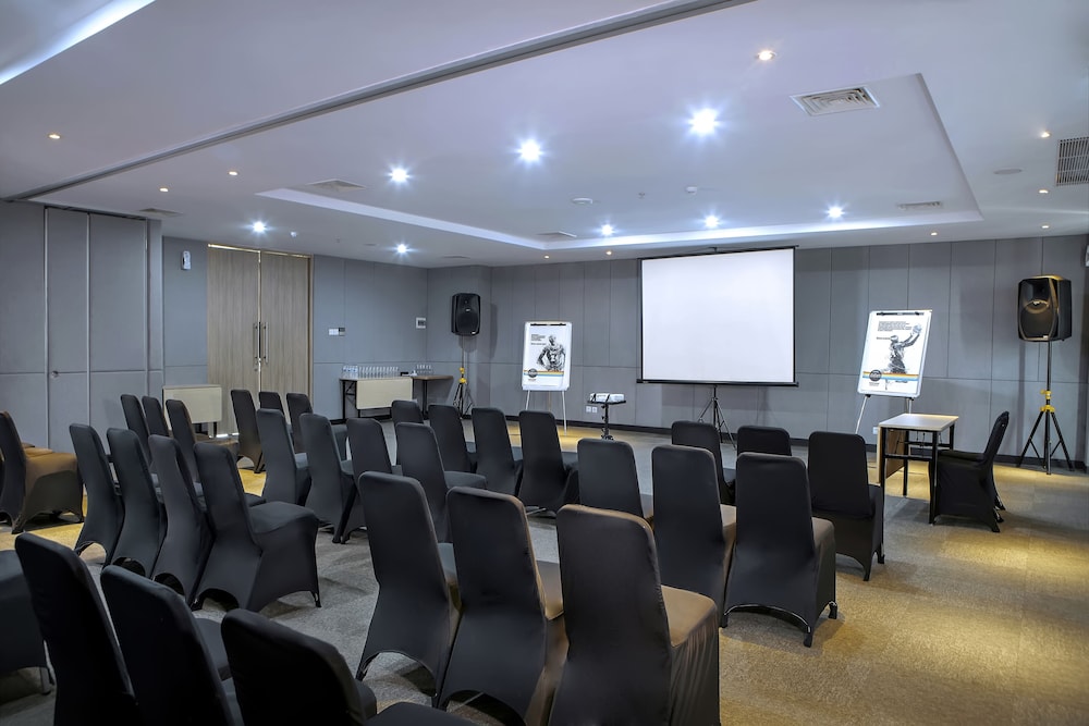 Hotel Dafam Pacific Caesar Surabaya 44/44