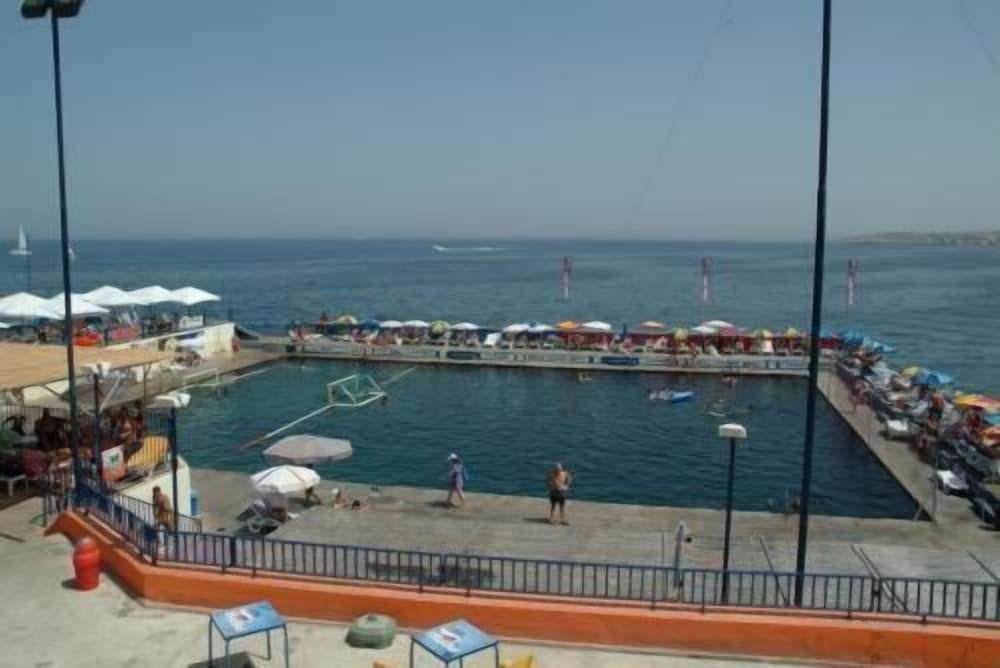 Roma Hotel 30/34