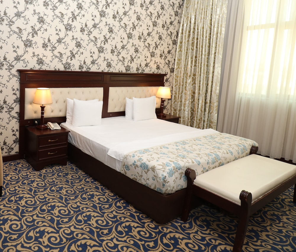 Modern Hotel Baku 23/55