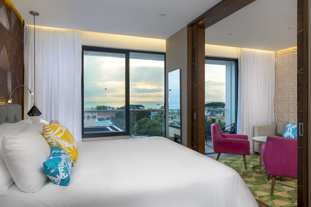The Fives Downtown Hotel And Residences Curio Collection 25/91