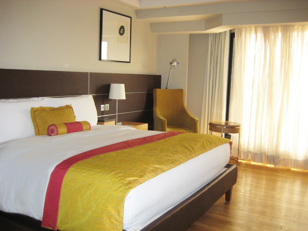 The Lalit New Delhi 13/63