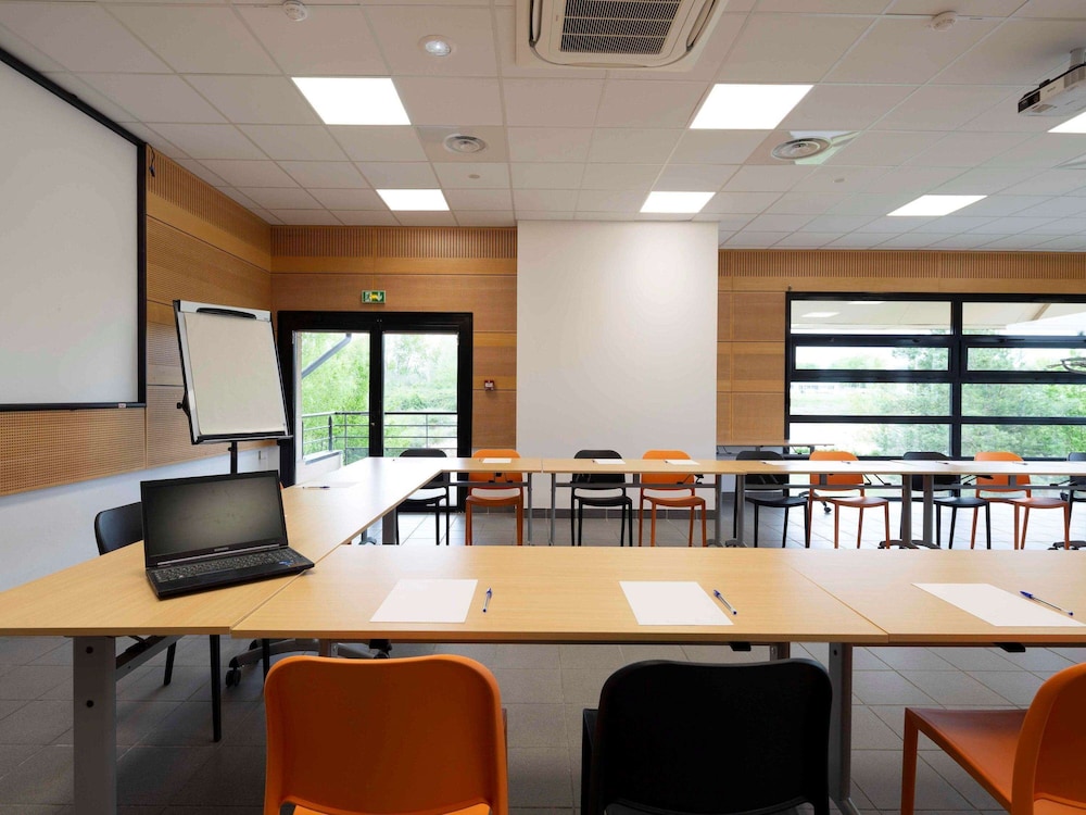 Ibis Styles Vierzon 34/44