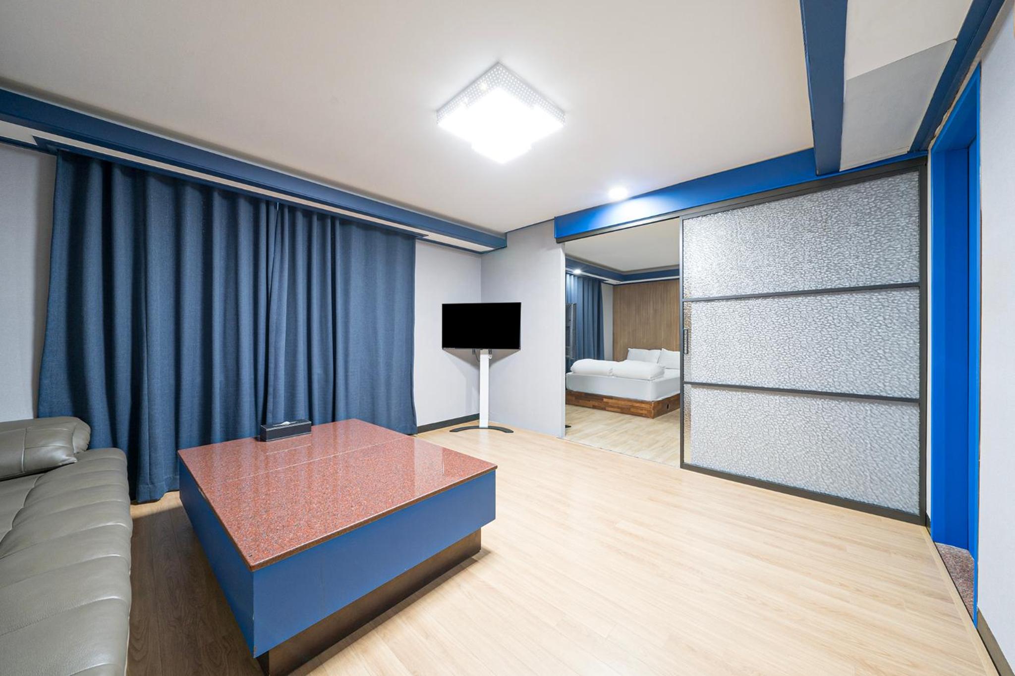 Noblesse Hotel 92/100