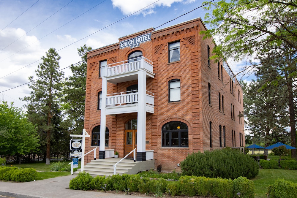 Balch Hotel 4/50