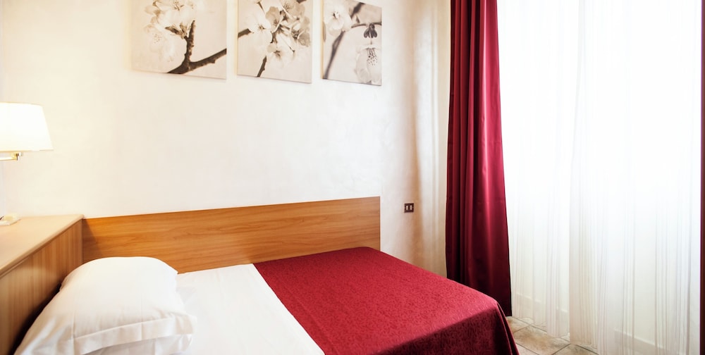 ECONOMY, DOUBLE BED