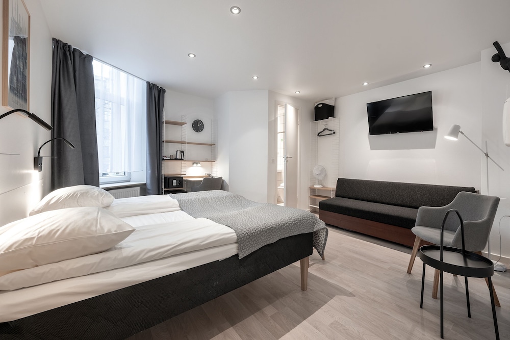 SUPERIOR, DOUBLE BED