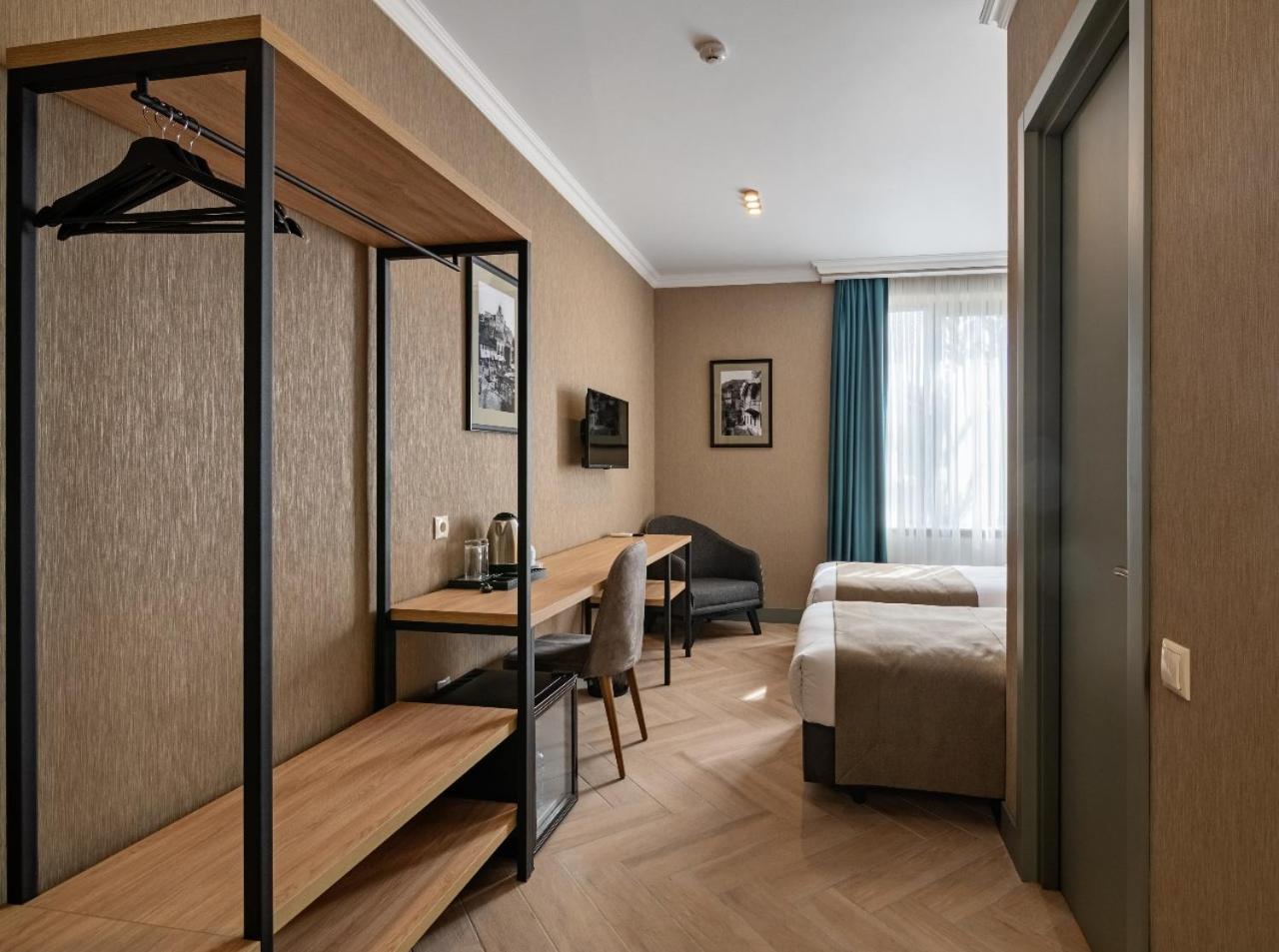 Hotel Old Wall 25/33