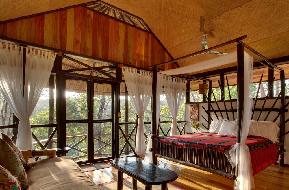 Table Rock Jungle Lodge 34/65