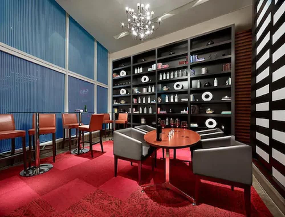 Pantages Hotel Downtown Toronto 28/44