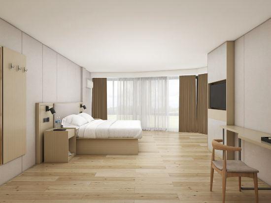Elegant, Panoramic, Double Bed