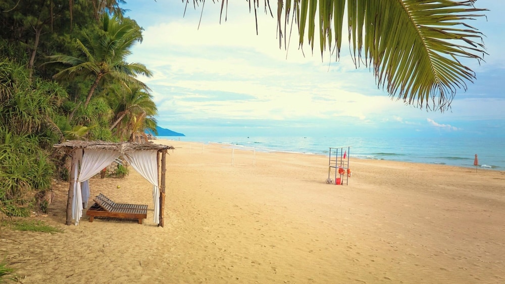 Lang Co Beach Resort 36/50