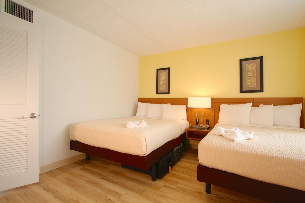 Crusader Oceanfront Resort and Restaurant 9/41