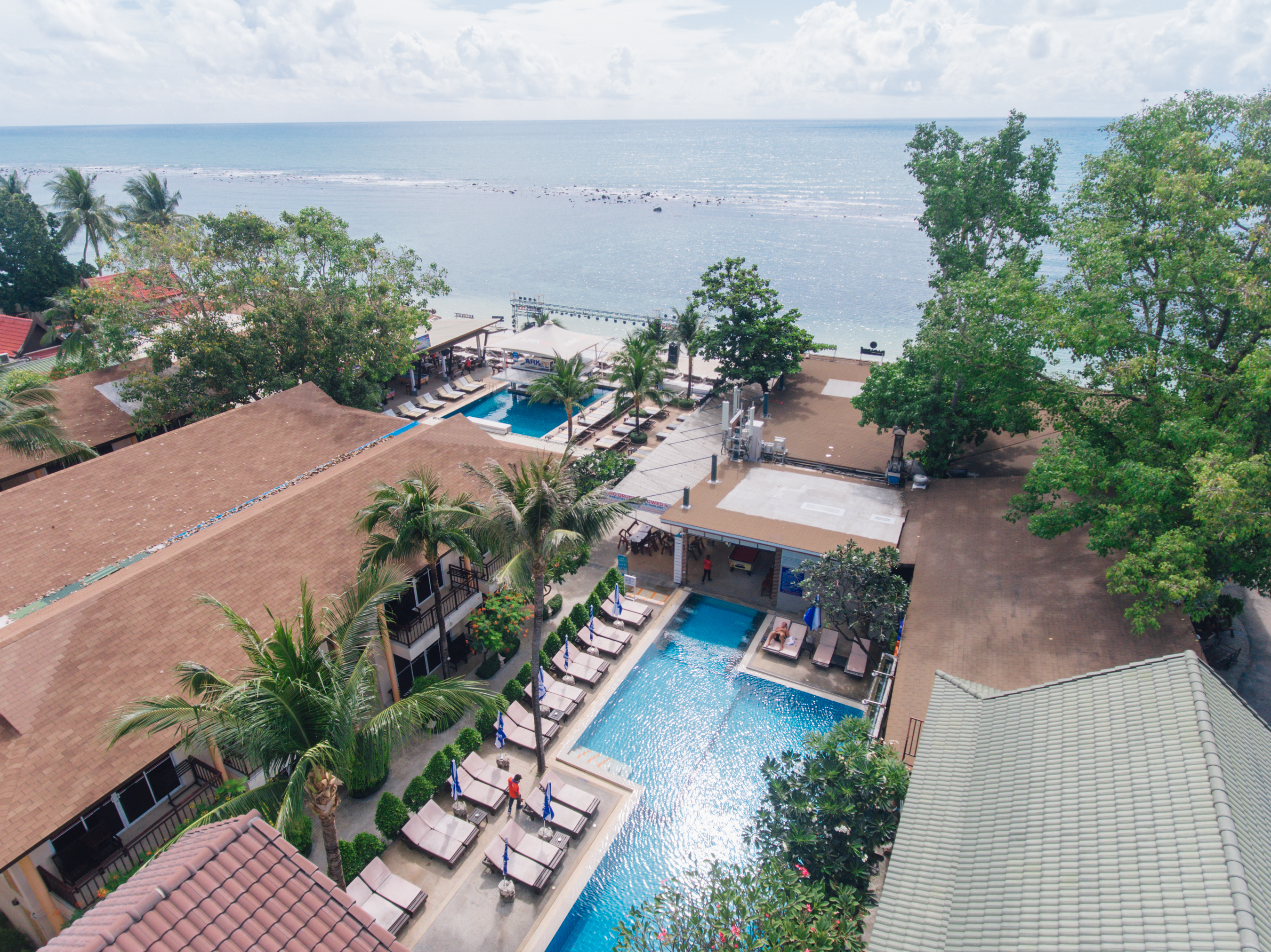 Ark Bar Beach Resort 61/64