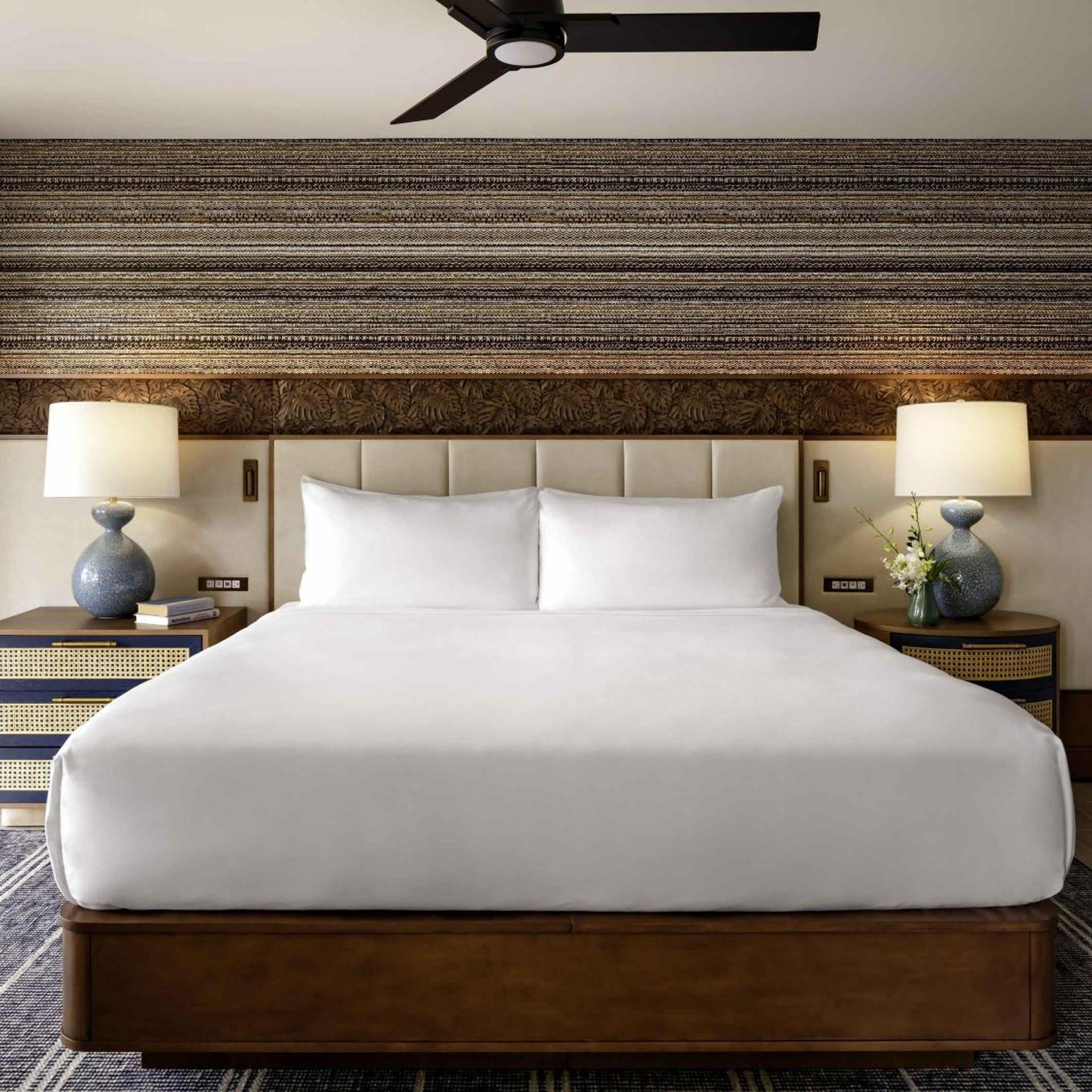 Signature, Suite, King Bed, Ocean View, Sofa