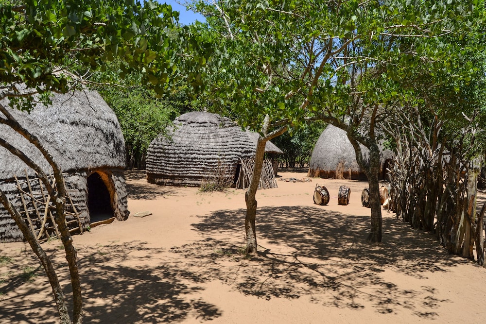 Gooderson Dumazulu Lodge and Traditional Village 33/50