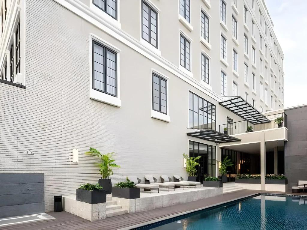 Maia Hotel Jakarta 52/58