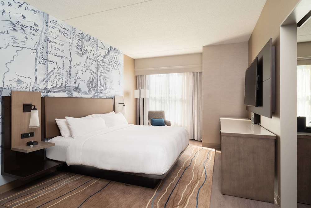 Mystic Marriott Hotel Spa 15/80