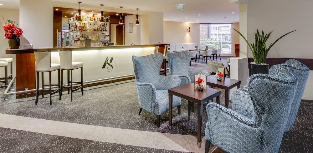 Mercure Maurepas Saint Quentin 47/70