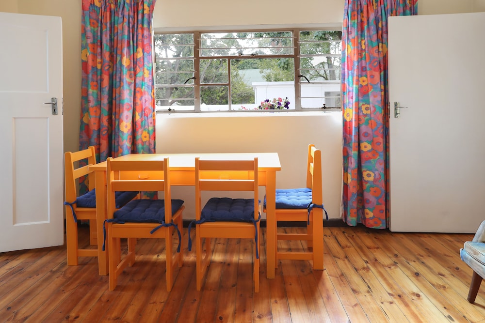 Green Olive Guesthouse 30/50