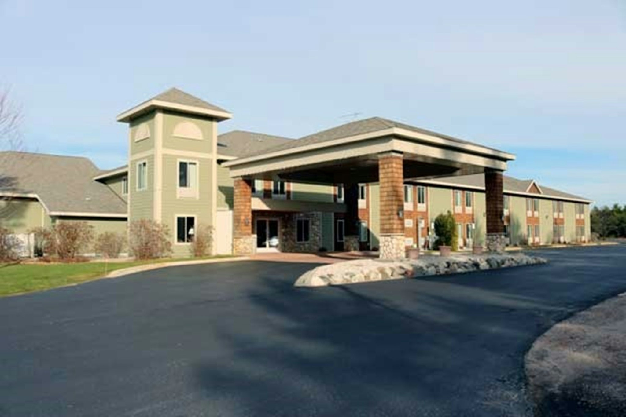 Pellston Lodge Magnuson Hotel 22/22